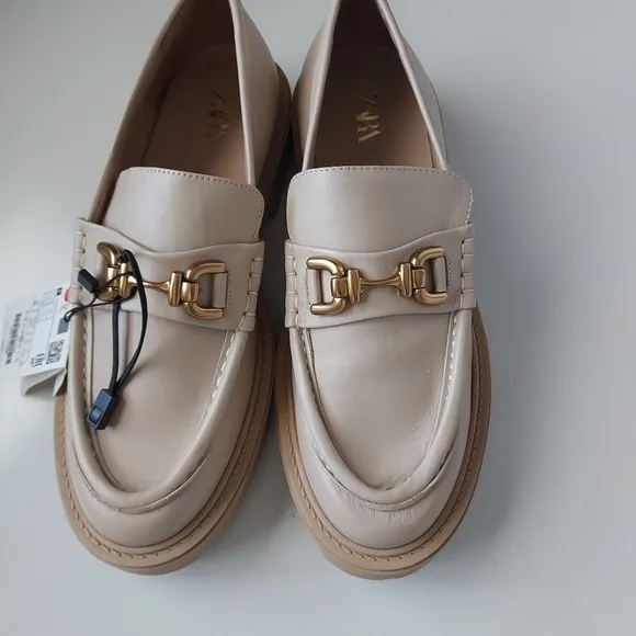 Zara Leather Buckle Lug Sole Loafers