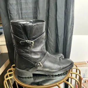 Zara Woman Quilted Leather Moto Boots
